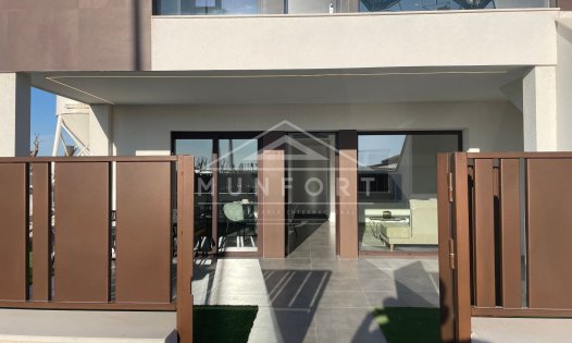 Resale - Bungalows -
Pilar de la Horadada