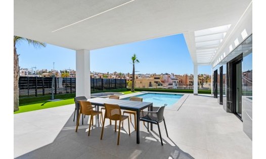 Wiederverkauf - Luxusvillen -
Algorfa