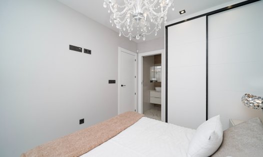 Resale - Bungalows -
Pilar de la Horadada