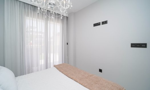 Resale - Bungalows -
Pilar de la Horadada