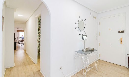 Resale - Apartments -
Torrevieja