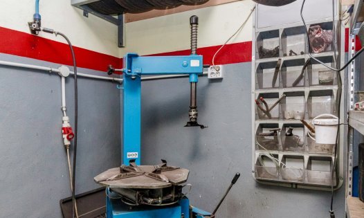 Resale - Commercial premises -
Torrevieja - Centro - Torrevieja