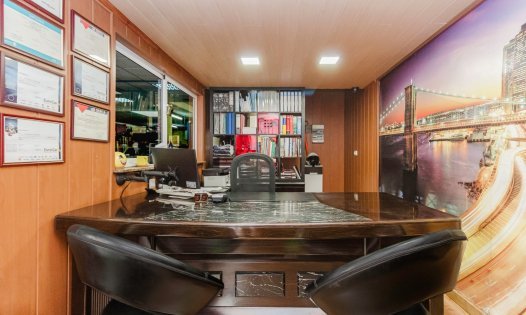 Resale - Commercial premises -
Torrevieja - Centro - Torrevieja