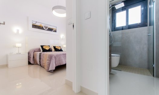 Resale - Villas -
San Miguel de Salinas