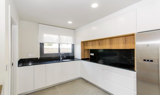 Herverkoop - Luxe villa's -
San Miguel de Salinas