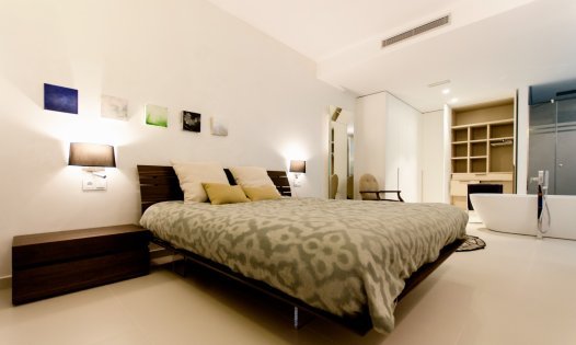 Videresalg - Luksusvillaer -
San Miguel de Salinas