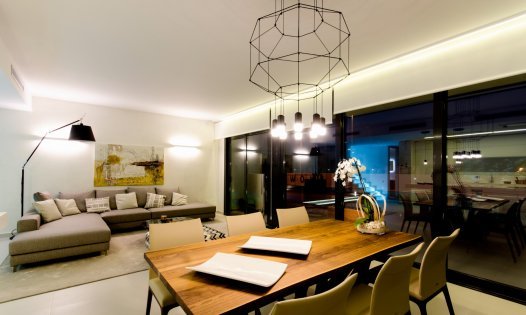 Videresalg - Luksusvillaer -
San Miguel de Salinas