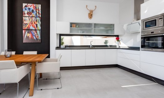 Återförsäljning - Villor -
Pilar de la Horadada