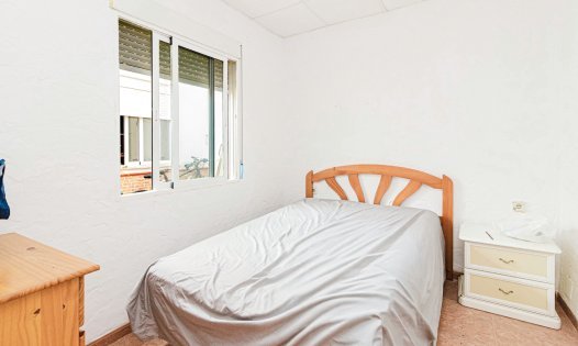 Herverkoop - Rijtjeshuizen -
Los Nietos