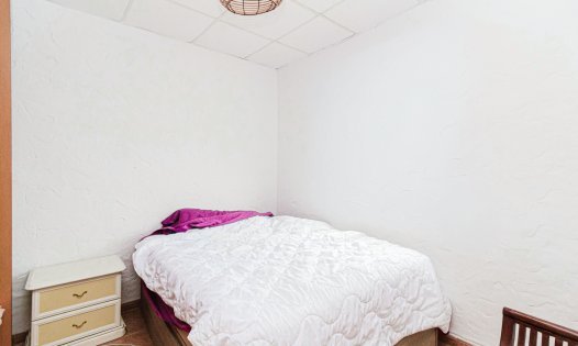 Herverkoop - Rijtjeshuizen -
Los Nietos