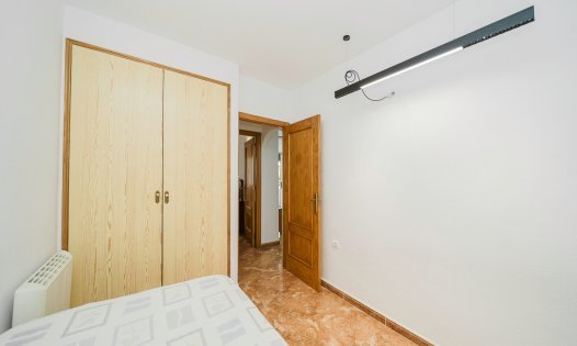 Resale - Apartments -
Torrevieja - Centro - Torrevieja