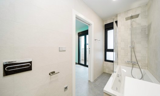 Herverkoop - Luxe villa's -
San Pedro del Pinatar