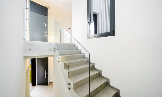 Herverkoop - Luxe villa's -
San Pedro del Pinatar