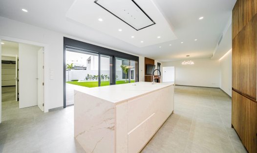 Herverkoop - Luxe villa's -
San Pedro del Pinatar