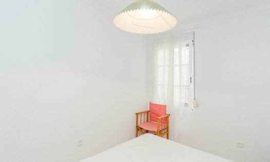 Resale - Apartments -
Los Nietos