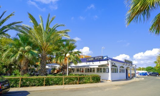 Herverkoop - Rijtjeshuizen -
Los Nietos