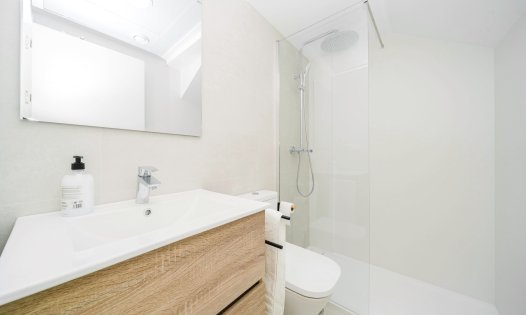 Resale - Villas -
Cox