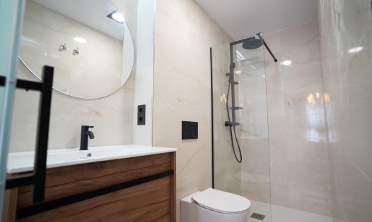 Segunda mano - Casas Adosadas -
Orihuela