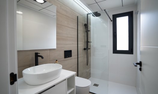 Segunda mano - Casas Adosadas -
Orihuela