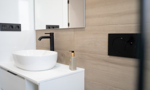 Segunda mano - Casas Adosadas -
Orihuela