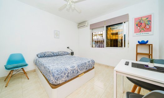 Resale - Apartments -
Torrevieja - Centro - Torrevieja