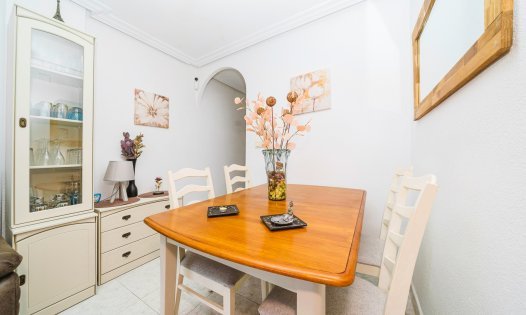 Återförsäljning - Lägenheter -
Torrevieja