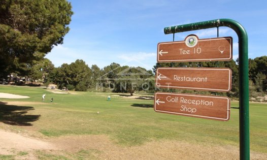 Videresalg - Villaer -
Orihuela Costa - Las Colinas Golf