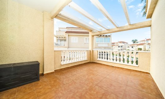 Videresalg - Rekkehus -
Orihuela Costa - ZENIAMAR