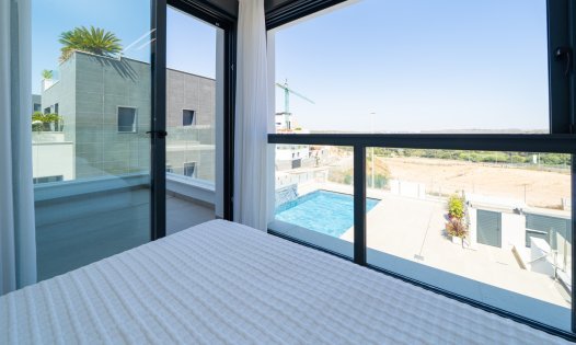 Resale - Villas -
Orihuela Costa
