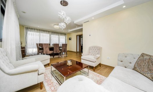 Herverkoop - Luxe villa's -
Torrevieja - Los Balcones - Torrevieja