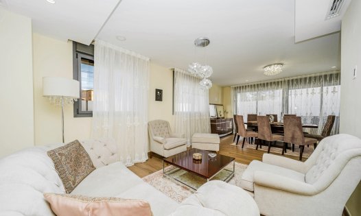 Herverkoop - Luxe villa's -
Torrevieja - Los Balcones - Torrevieja