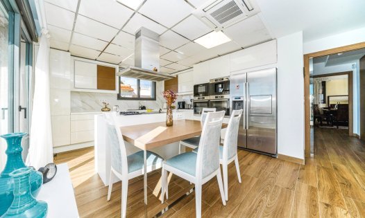 Herverkoop - Luxe villa's -
Torrevieja - Los Balcones - Torrevieja