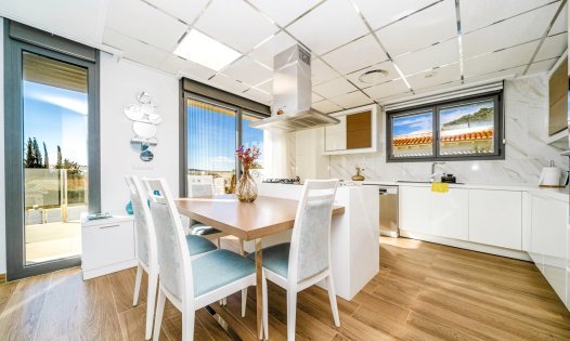 Herverkoop - Luxe villa's -
Torrevieja - Los Balcones - Torrevieja