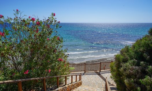 Resale - Luxury Villas -
Orihuela Costa - Aguamarina
