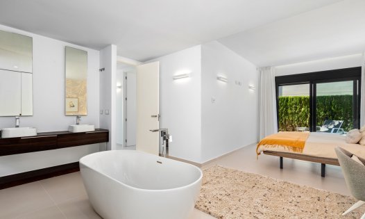 Resale - Luxury Villas -
Orihuela Costa - Aguamarina