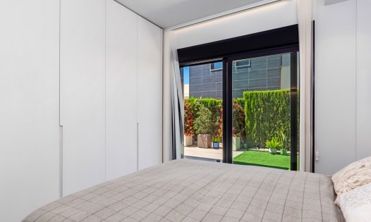 Resale - Luxury Villas -
Orihuela Costa - Aguamarina