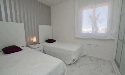 Segunda mano - Bungalows -
San Miguel de Salinas