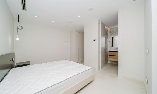 Resale - Terraced Houses -
Benidorm