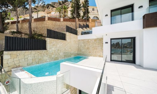 Resale - Terraced Houses -
Benidorm