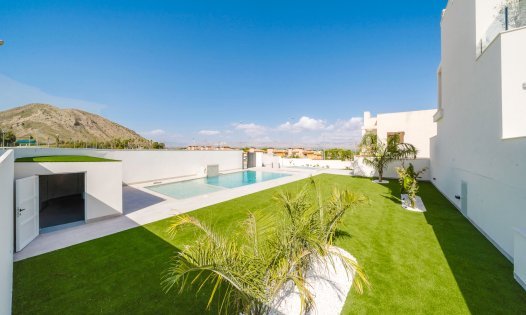 Resale - Villas -
Cox