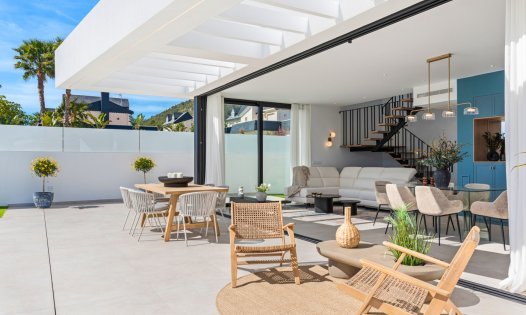 Resale - Villas -
Polop de La Marina 