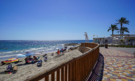 Resale - Apartments -
Orihuela Costa - Dehesa de Campoamor