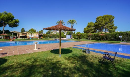 Resale - Apartments -
Orihuela Costa - Dehesa de Campoamor