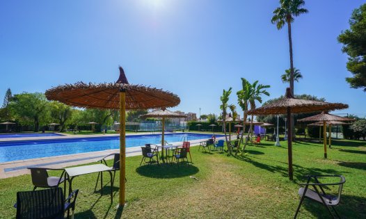Resale - Apartments -
Orihuela Costa - Dehesa de Campoamor