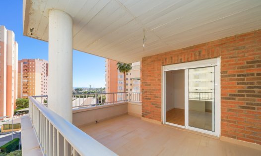 Resale - Apartments -
Orihuela Costa - Dehesa de Campoamor