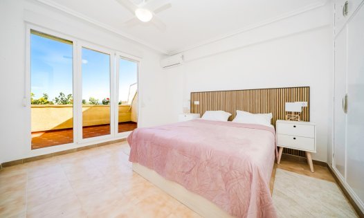 Resale - Apartments -
Orihuela Costa - Punta Prima