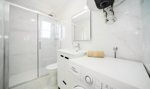 Resale - Apartments -
Orihuela Costa - Punta Prima