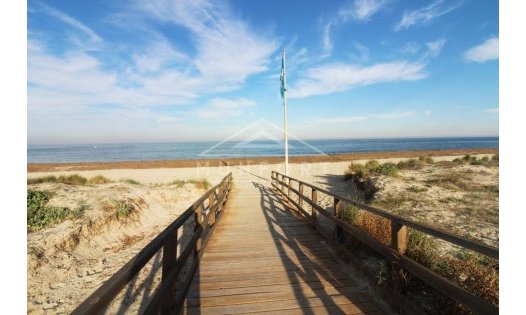 Resale - Villas -
Pilar de la Horadada