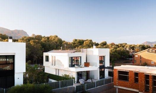 Resale - Luxury Villas -
Benidorm