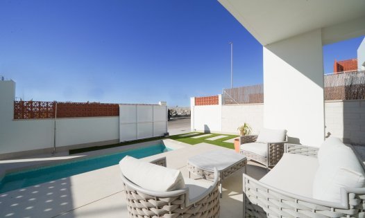 Resale - Villas -
Pilar de la Horadada